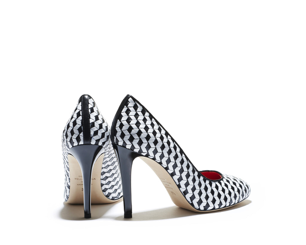 B1621021 AMARANTHINE Black & White