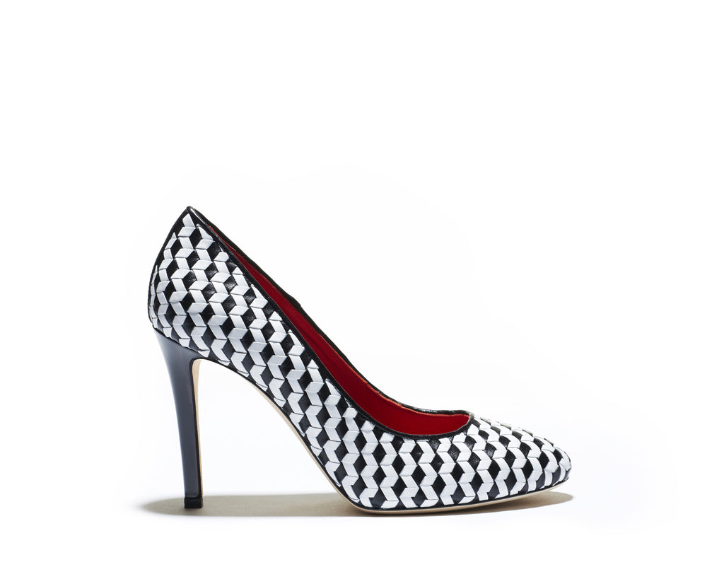 B1621021 AMARANTHINE Black & White