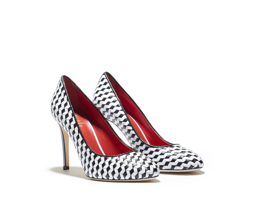 B1621021 AMARANTHINE Black & White