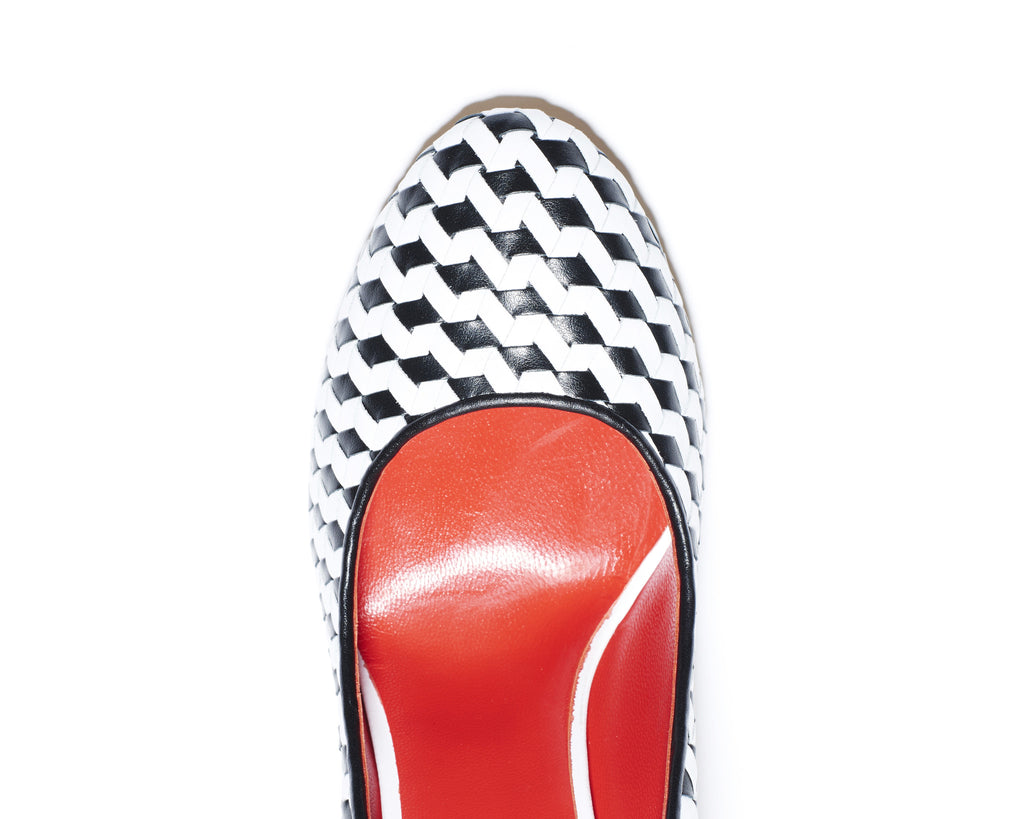 B1621021 AMARANTHINE Black & White