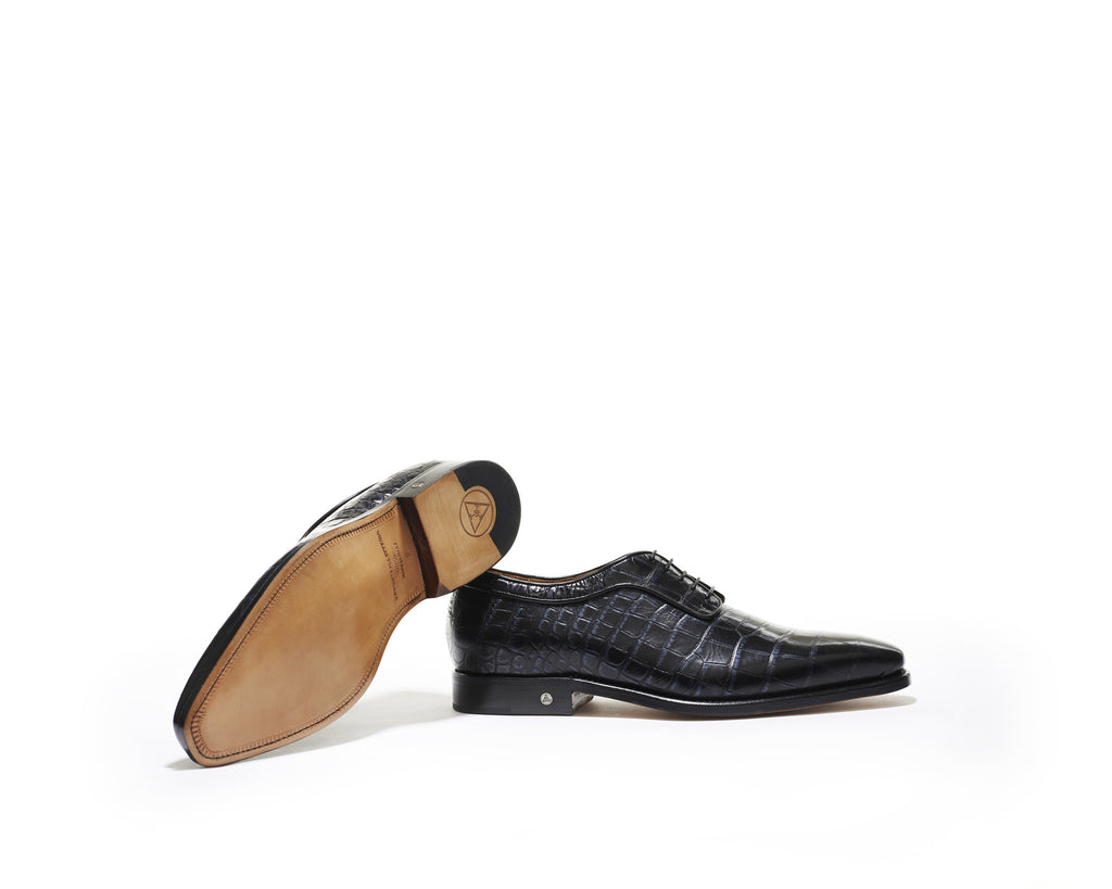 B1611008 - Plain toe derby men's shoe (embossed) - Black